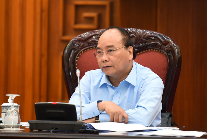 Thủ tướng nhấn mạnh tinh thần phải sử dụng đúng mục đích, “còn anh nào mà lấy gạo cứu trợ bão lụt đi làm giao thông nông thôn thì phải kỷ luật”. ảnh: VGP.