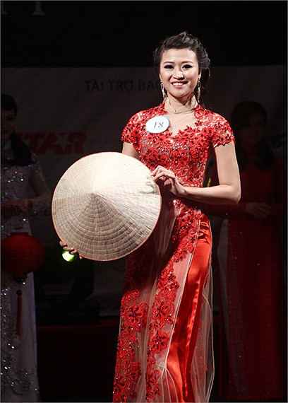 Những nữ sinh hiện đại và năng động của đại học RMIT Việt Nam vẫn toát lên vẻ dịu dàng và đầy nữ tính qua những bộ áo dài truyền thống >> NHAN SẮC YÊU KIỀU CỦA CÁC NỮ DOANH NHÂN TƯƠNG LAI >> Hotgirl Thảo My "đốt cháy mùa đông" đón Noel >> HOTGIRL KHẢ NGÂN, BẢO TRÂN KHIẾN SAO HÀN PHẢI GHEN TỊ >> Ngôi sao Missteen Thảo My khiến cộng đồng mạng "nổi sóng" >> MISS CUXI VIỆT HUÊ KHOE DÁNG XINH >> Hotgirl Linh Hàn gợi cảm đón mùa đông về >> Nữ sinh Học viện Hành chính hóa thân thành thôn nữ xinh đẹp >> HOA KHÔI SINH VIÊN YÊU KIỀU BÊN "NGỰA SẮT" >> Vẻ đẹp căng tràn của Hoa khôi Missteen Diễm Trang >>Những mỹ nhân từng học tại trường "nhà giàu" RMIT Những nữ sinh hiện đại và năng động của đại học RMIT Việt Nam vẫn toát lên vẻ dịu dàng và đầy nữ tính qua những bộ áo dài truyền thống >> NHAN SẮC YÊU KIỀU CỦA CÁC NỮ DOANH NHÂN TƯƠNG LAI >> Hotgirl Thảo My "đốt cháy mùa đông" đón Noel >> HOTGIRL KHẢ NGÂN, BẢO TRÂN KHIẾN SAO HÀN PHẢI GHEN TỊ >> Ngôi sao Missteen Thảo My khiến cộng đồng mạng "nổi sóng" >> MISS CUXI VIỆT HUÊ KHOE DÁNG XINH >> Hotgirl Linh Hàn gợi cảm đón mùa đông về >> Nữ sinh Học viện Hành chính hóa thân thành thôn nữ xinh đẹp >> HOA KHÔI SINH VIÊN YÊU KIỀU BÊN "NGỰA SẮT" >> Vẻ đẹp căng tràn của Hoa khôi Missteen Diễm Trang >>Những mỹ nhân từng học tại trường "nhà giàu" RMIT