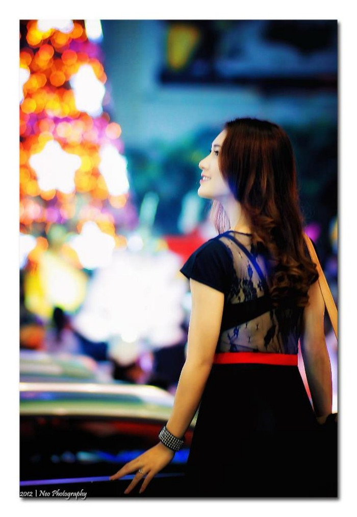 Nguyễn Quỳnh Hoa là sinh viên Khoa tiếng anh, Trường Đại học Hà Nội. >> NHAN SẮC YÊU KIỀU CỦA CÁC NỮ DOANH NHÂN TƯƠNG LAI >> Hotgirl Thảo My "đốt cháy mùa đông" đón Noel >> HOTGIRL KHẢ NGÂN, BẢO TRÂN KHIẾN SAO HÀN PHẢI GHEN TỊ >> Ngôi sao Missteen Thảo My khiến cộng đồng mạng "nổi sóng" >> MISS CUXI VIỆT HUÊ KHOE DÁNG XINH >> Hotgirl Linh Hàn gợi cảm đón mùa đông về >> Nữ sinh Học viện Hành chính hóa thân thành thôn nữ xinh đẹp >> HOA KHÔI SINH VIÊN YÊU KIỀU BÊN "NGỰA SẮT" >> Vẻ đẹp căng tràn của Hoa khôi Missteen Diễm Trang >>Những mỹ nhân từng học tại trường "nhà giàu" RMIT