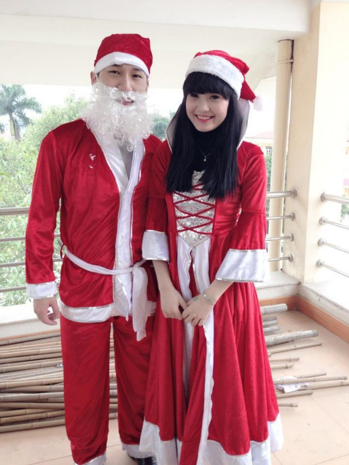 Khánh Chi đóng vai công chúa Noel >> NHAN SẮC YÊU KIỀU CỦA CÁC NỮ DOANH NHÂN TƯƠNG LAI >> Hotgirl Thảo My "đốt cháy mùa đông" đón Noel >> HOTGIRL KHẢ NGÂN, BẢO TRÂN KHIẾN SAO HÀN PHẢI GHEN TỊ >> Ngôi sao Missteen Thảo My khiến cộng đồng mạng "nổi sóng" >> MISS CUXI VIỆT HUÊ KHOE DÁNG XINH >> Hotgirl Linh Hàn gợi cảm đón mùa đông về >> Nữ sinh Học viện Hành chính hóa thân thành thôn nữ xinh đẹp >> HOA KHÔI SINH VIÊN YÊU KIỀU BÊN "NGỰA SẮT" >> Vẻ đẹp căng tràn của Hoa khôi Missteen Diễm Trang >>Những mỹ nhân từng học tại trường "nhà giàu" RMIT