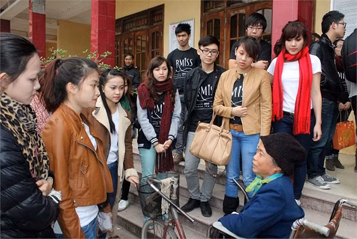 >> Ngôi sao Missteen Thảo My khiến cộng đồng mạng "nổi sóng" >> MISS CUXI VIỆT HUÊ KHOE DÁNG XINH >> Hotgirl Linh Hàn gợi cảm đón mùa đông về >> Nữ sinh Học viện Hành chính hóa thân thành thôn nữ xinh đẹp >> HOA KHÔI SINH VIÊN YÊU KIỀU BÊN "NGỰA SẮT" >> Vẻ đẹp căng tràn của Hoa khôi Missteen Diễm Trang >>Những mỹ nhân từng học tại trường "nhà giàu" RMIT >>Miss ĐH Sư phạm Hà Nội diện áo dài cực xinh >> Phát sốt vì 4 nữ giáo viên xinh đẹp >>Midu, Hà Min, Linh Hàn đọ dáng "nóng bỏng" >> Ngôi sao Missteen Thảo My khiến cộng đồng mạng "nổi sóng" >> MISS CUXI VIỆT HUÊ KHOE DÁNG XINH >> Hotgirl Linh Hàn gợi cảm đón mùa đông về >> Nữ sinh Học viện Hành chính hóa thân thành thôn nữ xinh đẹp >> HOA KHÔI SINH VIÊN YÊU KIỀU BÊN "NGỰA SẮT" >> Vẻ đẹp căng tràn của Hoa khôi Missteen Diễm Trang >>Những mỹ nhân từng học tại trường "nhà giàu" RMIT >>Miss ĐH Sư phạm Hà Nội diện áo dài cực xinh >> Phát sốt vì 4 nữ giáo viên xinh đẹp >>Midu, Hà Min, Linh Hàn đọ dáng "nóng bỏng"