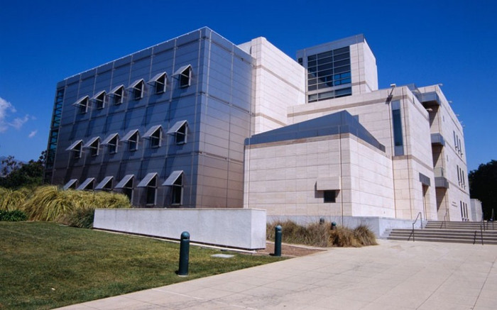 Viện Công nghệ California (Hoa Kỳ) >> Nữ sinh Học viện Hành chính hóa thân thành thôn nữ xinh đẹp >> HOA KHÔI SINH VIÊN YÊU KIỀU BÊN "NGỰA SẮT" >> Vẻ đẹp căng tràn của Hoa khôi Missteen Diễm Trang >>Những mỹ nhân từng học tại trường "nhà giàu" RMIT >> Phát sốt vì 4 nữ giáo viên xinh đẹp >>Midu, Hà Min, Linh Hàn đọ dáng "nóng bỏng"