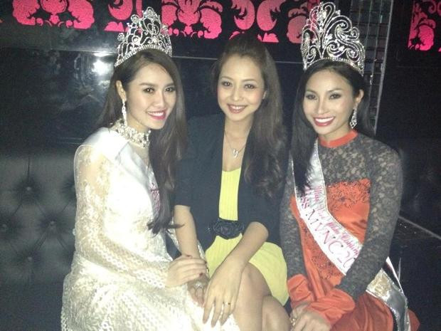 Hoa Hậu Jennifer Phạm cũng có mặt để chúc mừng Quế Vân