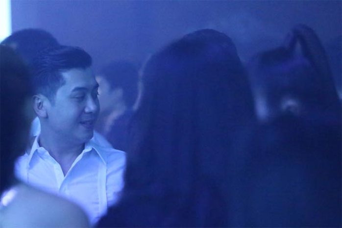 Tuy nhiên siêu mẫu số 1 tại Việt Nam cho hay cô sẽ chia sẻ một nửa kia của mình khi cảm thấy thích hợp Tuy nhiên siêu mẫu số 1 tại Việt Nam cho hay cô sẽ chia sẻ một nửa kia của mình khi cảm thấy thích hợp