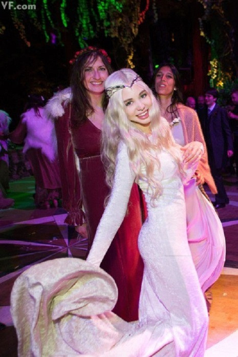 Khách dự đám cưới có dịp đến với thế giới cổ tích