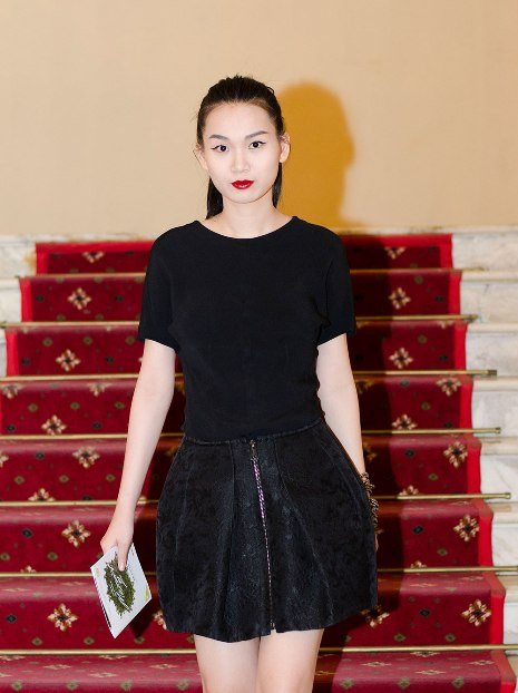 Nổi lên sau khi bất ngờ lọt vào bữa tiệc hoàng gia của công quốc Monaco, người đẹp Tống Diệu Hằng ngày càng đắt sô với các sự kiện văn hóa, giải trí. Nổi lên sau khi bất ngờ lọt vào bữa tiệc hoàng gia của công quốc Monaco, người đẹp Tống Diệu Hằng ngày càng đắt sô với các sự kiện văn hóa, giải trí.