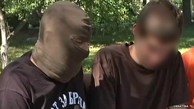 Trẻ vị thành niên đang trở thành đối tượng tuyển dụng của cả hai phe ở Ukraine? Trẻ vị thành niên đang trở thành đối tượng tuyển dụng của cả hai phe ở Ukraine?