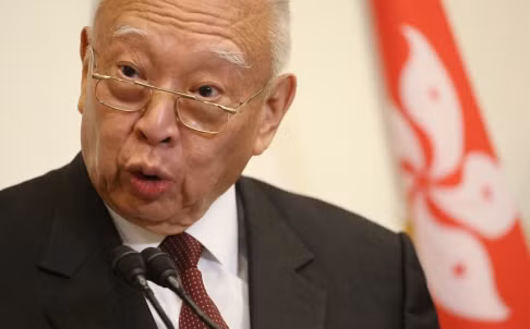 Ông Đổng Kiến Hoa, cựu Trưởng đặc khu hành chính Hồng Kông. Ông Đổng Kiến Hoa, cựu Trưởng đặc khu hành chính Hồng Kông.