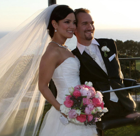 “Đừng bao giờ từ bỏ khát vọng” chia sẻ với bạn đọc câu chuyện tình yêu đặc biệt đẹp như cổ tích của Nick. “Đừng bao giờ từ bỏ khát vọng” chia sẻ với bạn đọc câu chuyện tình yêu đặc biệt đẹp như cổ tích của Nick.