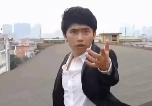 Ảnh cắt ra từ clip "Sự trăn trở của một kẻ lười biếng"