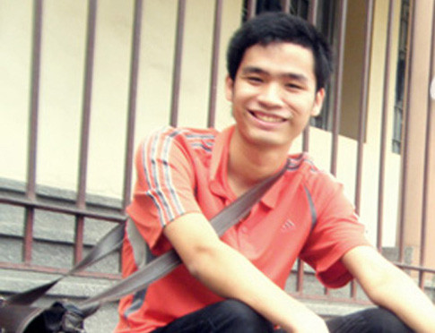 SV Trần Văn Mạnh là tác giả của nhiều bản rap được nhiều bạn trẻ yêu thích (Ảnh: Tiin.vn) SV Trần Văn Mạnh là tác giả của nhiều bản rap được nhiều bạn trẻ yêu thích (Ảnh: Tiin.vn)