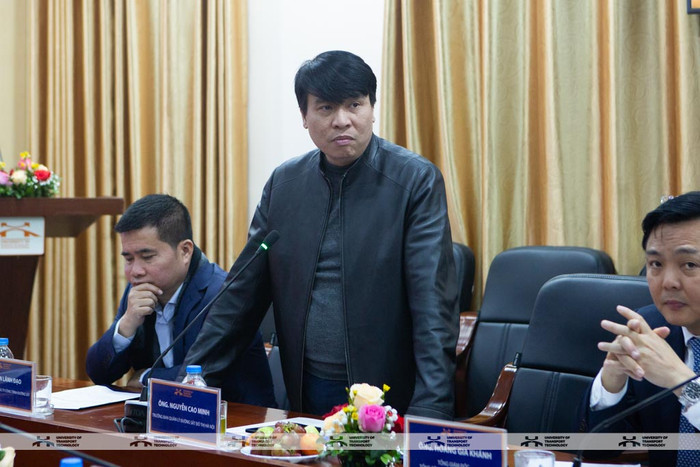 Ông Nguyễn Cao Minh - Trưởng Ban Quản lý đường sắt đô thị Hà Nội trao đổi các nội dung về quản lý đường sắt đô thị tại chương trình. Ông Nguyễn Cao Minh - Trưởng Ban Quản lý đường sắt đô thị Hà Nội trao đổi các nội dung về quản lý đường sắt đô thị tại chương trình.