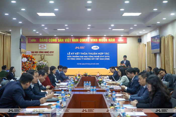 Toàn cảnh lễ ký kết thỏa thuận hợp tác giữa hai đơn vị Toàn cảnh lễ ký kết thỏa thuận hợp tác giữa hai đơn vị