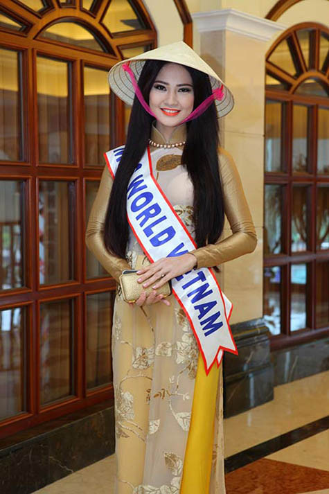 Trần Thị Quỳnh trong suốt cuộc thi đã rất nỗ lực và lọt vào top 6 Mrs World 2013 Trần Thị Quỳnh trong suốt cuộc thi đã rất nỗ lực và lọt vào top 6 Mrs World 2013