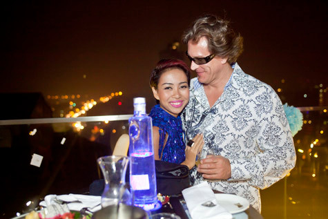 Cũng trong đêm tiệc, Thảo Trang đã cho ra mắt mini album 'This Love' theo dòng nhạc pop electronic thời thượng.