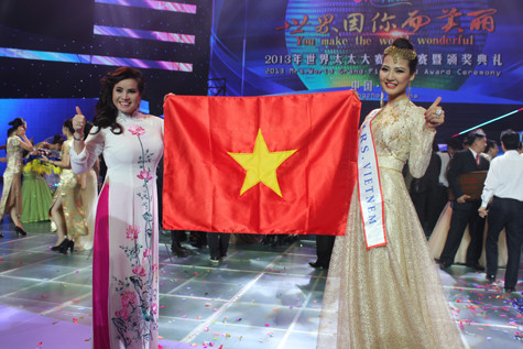 Lọt vào Top 6 nhưng đến khi kết thúc cuộc thi, người đẹp cũng hề hay biết sự cố này. Lọt vào Top 6 nhưng đến khi kết thúc cuộc thi, người đẹp cũng hề hay biết sự cố này.