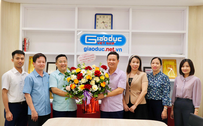 Đảng ủy - Hội đồng nhân dân - Ủy ban nhân dân - Mặt trận tổ quốc Phường Hùng Vương (Thị xã Phú Thọ, Tỉnh Phú Thọ) chúc mừng Tạp chí nhân ngày 21/6. download (3).jpg
