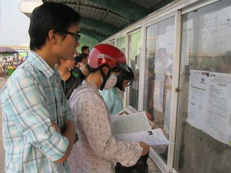 Nhiều giáo viên không trụ nổi nghề đến các KCN tìm việc.