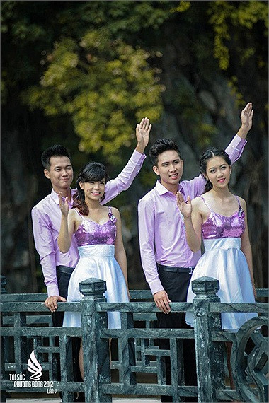 <<HOTGIRL HỌC V IỆN BÁO CHÍ ĐẸP RẠNG NGỜI TRONG SẮC THU <<NỮ SINH ĐH PHƯƠNG ĐÔNG THƯỚT THA ÁO DÀI <<NGẨN NGƠ TRƯỚC STYLE DỄ THƯƠNG CỦA HƯƠNG ZINNIE <<HOTGIRL THANH THỦY ƯỚC MƠ LÀM CÔ GIÁO <<NÉT HỒN NHIÊN TINH NGHỊCH CỦA NỮ DIỄN VIÊN NHÍ HÀ ANH