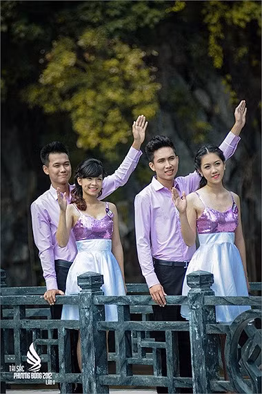 <<HOTGIRL HỌC V IỆN BÁO CHÍ ĐẸP RẠNG NGỜI TRONG SẮC THU <<NỮ SINH ĐH PHƯƠNG ĐÔNG THƯỚT THA ÁO DÀI <<NGẨN NGƠ TRƯỚC STYLE DỄ THƯƠNG CỦA HƯƠNG ZINNIE <<HOTGIRL THANH THỦY ƯỚC MƠ LÀM CÔ GIÁO <<NÉT HỒN NHIÊN TINH NGHỊCH CỦA NỮ DIỄN VIÊN NHÍ HÀ ANH