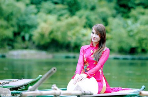 Lê Thị Vân Quỳnh Những nữ sinh diện áo dài đẹp hơn cả Hoa hậu Mai Phương Thúy (P29) Những nữ sinh diện áo dài đẹp hơn cả Hoa hậu Mai Phương Thúy (P28) Chùm ảnh: Nữ sinh ĐH Phương Đông khoe sắc cùng biển xanh Chùm ảnh: Nữ sinh ĐH Phương Đông thướt tha áo dài Nữ sinh ĐH Kinh doanh công nghệ dịu dàng bên hoa Ban