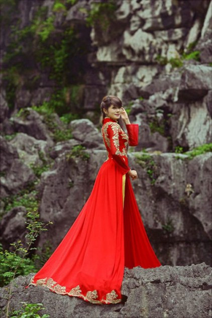 Nguyễn Hoàng Yến Trang Những nữ sinh diện áo dài đẹp hơn cả Hoa hậu Mai Phương Thúy (P29) Những nữ sinh diện áo dài đẹp hơn cả Hoa hậu Mai Phương Thúy (P28) Chùm ảnh: Nữ sinh ĐH Phương Đông khoe sắc cùng biển xanh Chùm ảnh: Nữ sinh ĐH Phương Đông thướt tha áo dài Nữ sinh ĐH Kinh doanh công nghệ dịu dàng bên hoa Ban