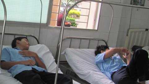 Phụ huynh toát mồ hôi hột vì hàng chục học sinh bỗng bị mẩn ngứa, phát ban ảnh 2 Phụ huynh toát mồ hôi hột vì hàng chục học sinh bỗng bị mẩn ngứa, phát ban ảnh 2
