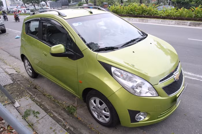 Chiếc xe 4 chỗ ngồi Chevrolet Spark mà khách hàng Lê Hoàng Vũ mua về sử dụng, sau đó phát hiện ra nhiều lỗi. Ảnh Thùy Linh