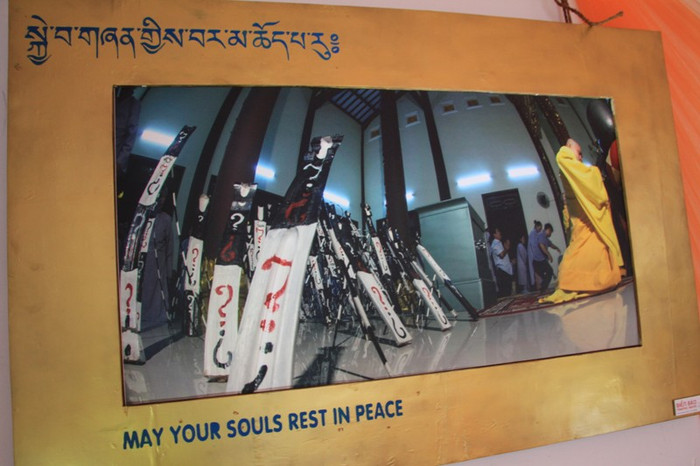 Cầu nguyện cho những nạn nhân tai nạn giao thông... Cầu nguyện cho những nạn nhân tai nạn giao thông...