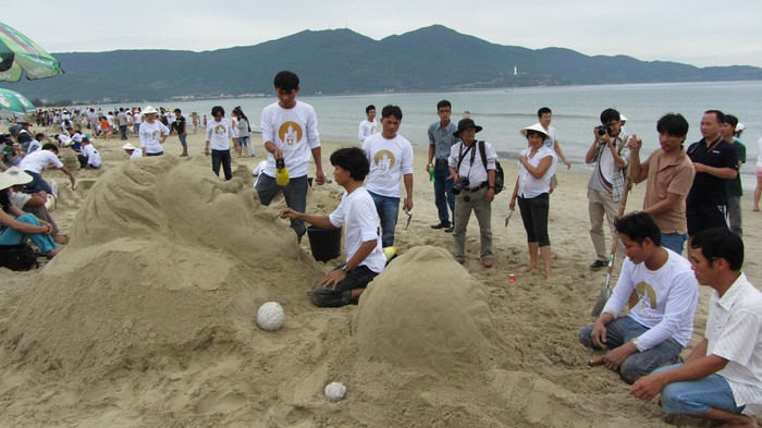 Thành phố Đà Nẵng đã tổ chức các sự kiện và hoạt động tiêu biểu thu hút nhiều du khách trong và ngoài nước đến tham dự. Ảnh Thùy Linh Thành phố Đà Nẵng đã tổ chức các sự kiện và hoạt động tiêu biểu thu hút nhiều du khách trong và ngoài nước đến tham dự. Ảnh Thùy Linh