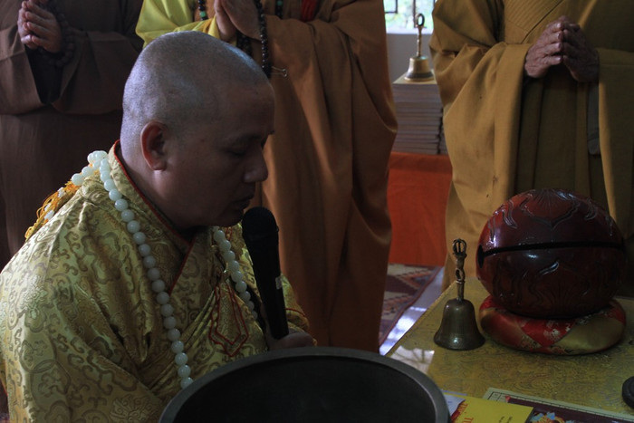 Chủ trì lễ cầu an là Thượng tọa Thích Quảng Tâm (chùa Pháp Lâm. Mở đầu buổi lễ, Thượng tọa Thích Quảng Tâmđọc sớ cầu an: "Cầu cho ông Nguyễn Bá Thanh, sinh năm Quý Tỵ, 62 tuổi, pháp danh Chúc Phước, hiện lâm trọng bệnh, đang chữa trị tại Hoa Kỳ được thân tâm an lạc, tật bệnh tiêu trừ" Chủ trì lễ cầu an là Thượng tọa Thích Quảng Tâm (chùa Pháp Lâm. Mở đầu buổi lễ, Thượng tọa Thích Quảng Tâmđọc sớ cầu an: "Cầu cho ông Nguyễn Bá Thanh, sinh năm Quý Tỵ, 62 tuổi, pháp danh Chúc Phước, hiện lâm trọng bệnh, đang chữa trị tại Hoa Kỳ được thân tâm an lạc, tật bệnh tiêu trừ"