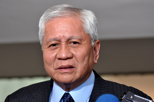 Ngoại trưởng Philippines Albert del Rosario xin nghỉ vì sức khỏe ảnh 2