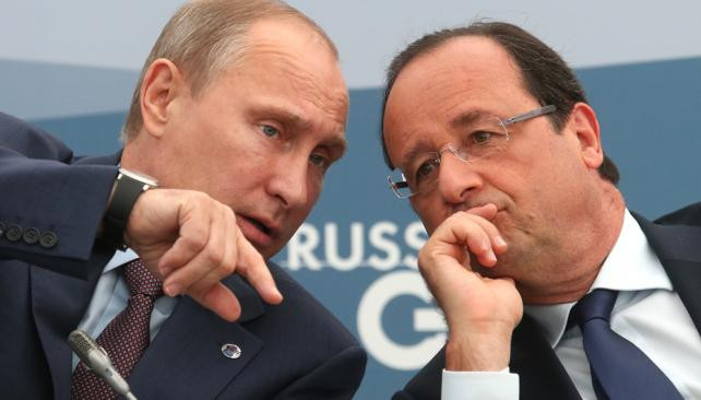 Tổng thống Pháp Hollande và Tổng thống Nga Vladimir Putin đã bắt tay cam kết hợp tác chống khủng bố sau vụ thảm sát tại Paris. Nhưng đó chưa chắc đã là câu trả lời cho nước Pháp. Ảnh minh họa: AP. Tổng thống Pháp Hollande và Tổng thống Nga Vladimir Putin đã bắt tay cam kết hợp tác chống khủng bố sau vụ thảm sát tại Paris. Nhưng đó chưa chắc đã là câu trả lời cho nước Pháp. Ảnh minh họa: AP.