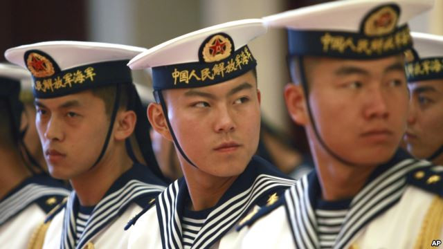 Ngựa non háu đá hay hiếu chiến hung hăng không thể làm nên sức mạnh mềm. Hình minh họa. Ngựa non háu đá hay hiếu chiến hung hăng không thể làm nên sức mạnh mềm. Hình minh họa.