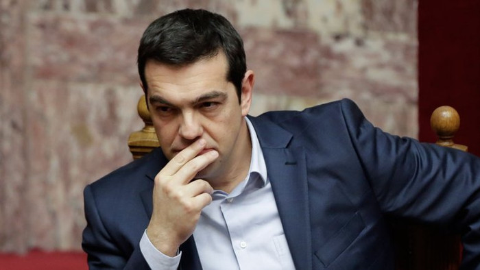 Thủ tướng Hy Lạp Alexis Tsipras bế tắc trong việc tìm giải pháp nến kinh tế đất nước, ảnh: AP. Thủ tướng Hy Lạp Alexis Tsipras bế tắc trong việc tìm giải pháp nến kinh tế đất nước, ảnh: AP.