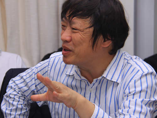 Hồ Tích Tiến, Tổng biên tập Thời báo Hoàn Cầu. Hồ Tích Tiến, Tổng biên tập Thời báo Hoàn Cầu.