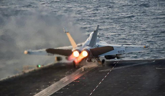 Chiến đấu cơ Mỹ tham gia cuộc chiến chống ISIS tại Syria, ảnh: Reuters. Chiến đấu cơ Mỹ tham gia cuộc chiến chống ISIS tại Syria, ảnh: Reuters.