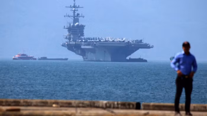 Tàu sân bay USS Carl Vinson tại cảng Đà Nẵng, ảnh minh họa: NBC News.
