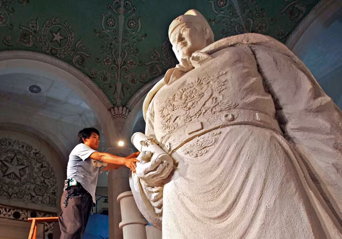 Đô đốc Trịnh Hòa nhà Minh được ông Tập Cận Bình xem như "biểu tượng" của Trung Quốc, là nguồn cảm hứng của sáng kiến "Vành đai và Con đường", ảnh: The Washington Post.