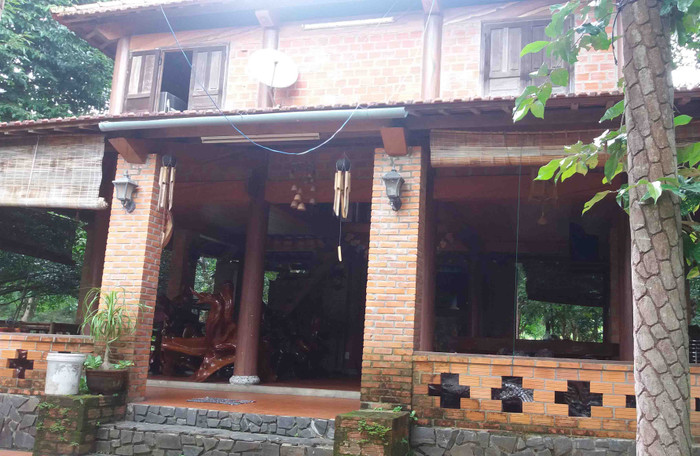 Một công trình vi phạm trên rừng Nam Hải Vân, gần biệt phủ của ông Ngô Văn Quang nhưng không bị xử lý. Ảnh T.L