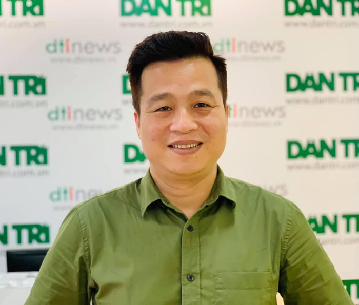Ông Nguyễn Tuấn Hợp (sinh năm 1979, trú tại phường Nghĩa Tân, quận Cầu Giấy, Thành phố Hà Nội, Phó Trưởng Ban thư ký Báo điện tử Dân trí). Ảnh: FBNV Ông Nguyễn Tuấn Hợp (sinh năm 1979, trú tại phường Nghĩa Tân, quận Cầu Giấy, Thành phố Hà Nội, Phó Trưởng Ban thư ký Báo điện tử Dân trí). Ảnh: FBNV