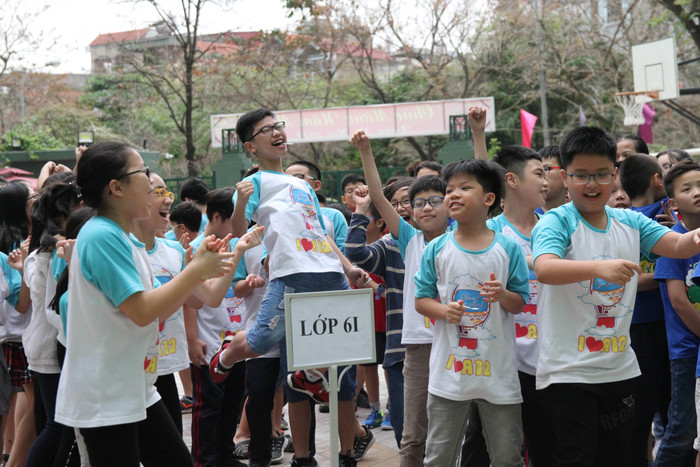 Niềm vui của các em học sinh khi tham gia chương trình trải nghiệm "Một ngày là học sinh lớp 6" tại trường. Ảnh: Đỗ Thơm Niềm vui của các em học sinh khi tham gia chương trình trải nghiệm "Một ngày là học sinh lớp 6" tại trường. Ảnh: Đỗ Thơm