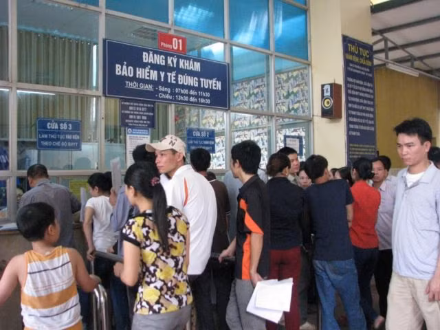 Người tam gia bảo hiểm y tế sẽ bị ảnh hưởng quyền lợi bởi những hành vi trục lợi bảo hiểm y tế.