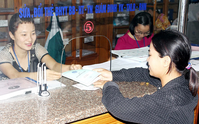 Từ nhiều năm nay, Bảo hiểm xã hội Việt Nam luôn xác định cải cách thủ tục hành chính là một trong những nhiệm vụ quan trọng của toàn ngành. Ảnh: Vinhphuc.gov.vn Từ nhiều năm nay, Bảo hiểm xã hội Việt Nam luôn xác định cải cách thủ tục hành chính là một trong những nhiệm vụ quan trọng của toàn ngành. Ảnh: Vinhphuc.gov.vn