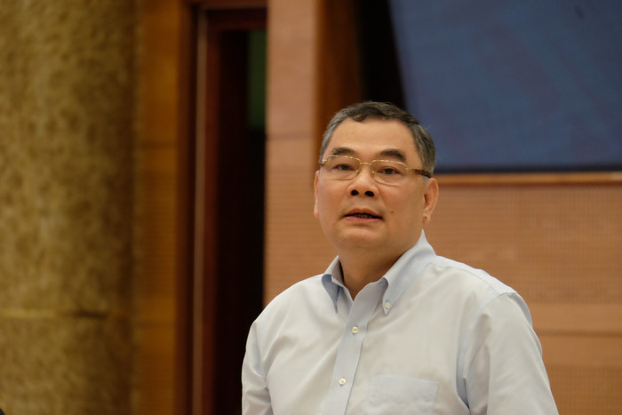 Thiếu tướng Tô Ân Xô, Chánh Văn phòng - Người Phát ngôn Bộ Công an thông tin tại buổi họp báo. Ảnh: LC