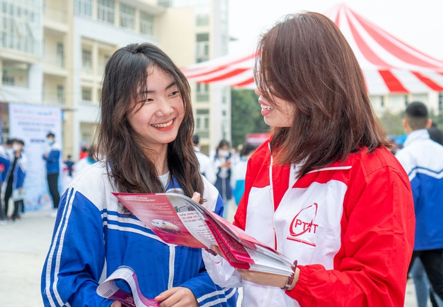 Sinh viên Học viện Công nghệ Bưu chính Viễn thông. Ảnh: website trường. bcvt3-16901736143852121391749.jpg