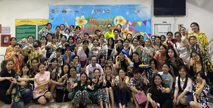 Trường Đại học Ngoại ngữ, Đại học Đà Nẵng phối hợp với Tổng Lãnh sự quán Hoàng gia tại Thái Lan và doanh nghiệp Thái Lan tổ chức Lễ hội Tết cổ truyền Thái Lan Songkran Festival. Ảnh: NVCC. Phối hợp với TLS quán và doanh nghiệp Thái Lan tổ chức Lễ hội Tết cổ truyền Thái Lan Songkran Festival.jpg