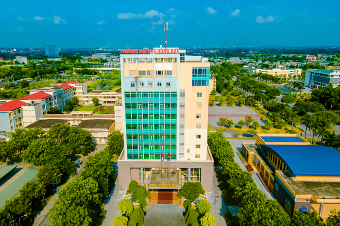 Trường Đại học Hồng Đức. Ảnh: website trường. Ảnh màn hình 2024-07-02 lúc 16.36.14.png