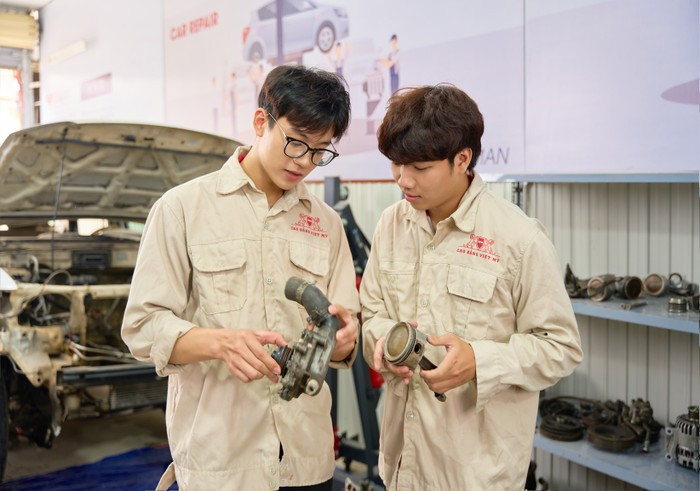 Ngành Công nghệ Kỹ thuật Ô tô đang trở thành một trong những lĩnh vực đào tạo thu hút sự quan tâm lớn từ các sinh viên và sự đầu tư mạnh mẽ từ các cơ sở giáo dục. Ảnh minh hoạ. dsc03662-5063.jpg