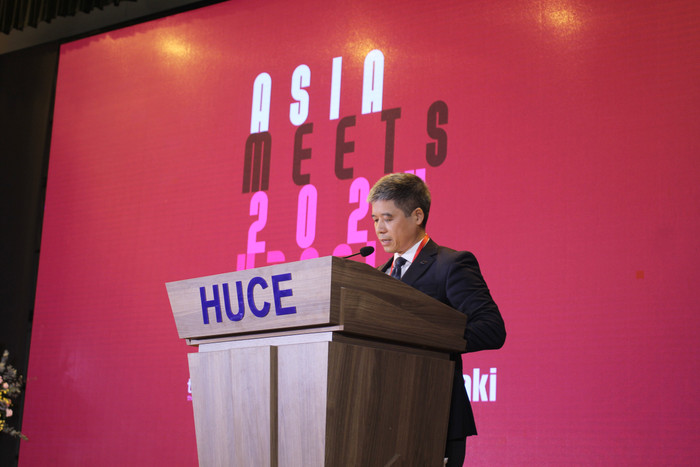 Phó Giáo sư, Tiến sĩ Hoàng Tùng - Hiệu trưởng Trường Đại học Xây dựng Hà Nội phát biểu khai mạc. GDVN_017.jpeg